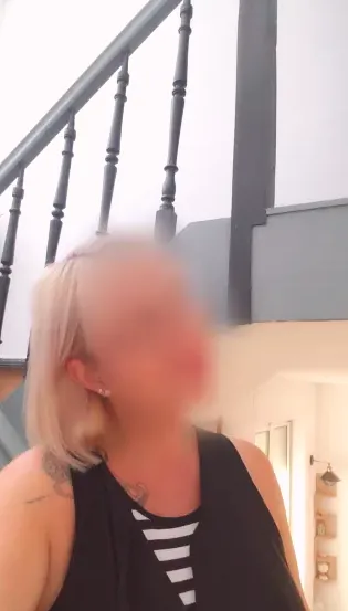 Bianca, 37