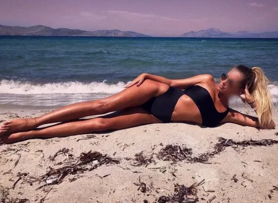 Elif, 35