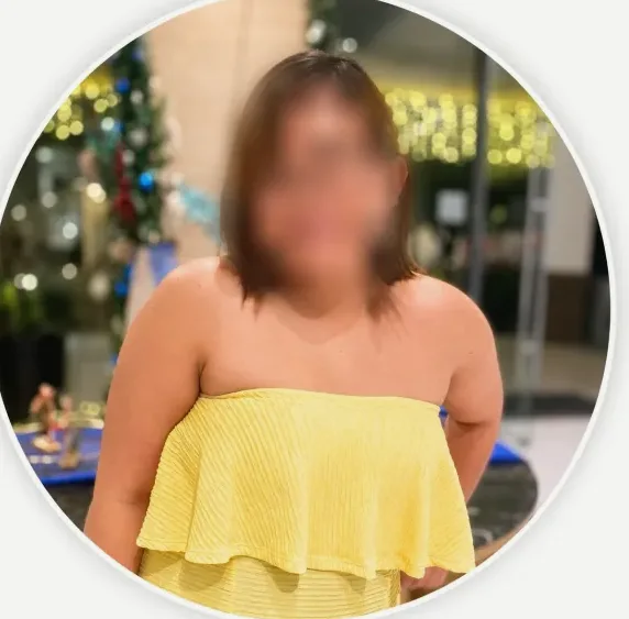 Ella, 32