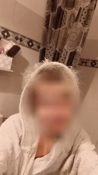 Esther, 38