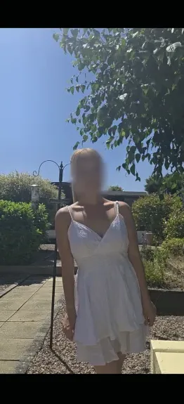 Isabella, 31
