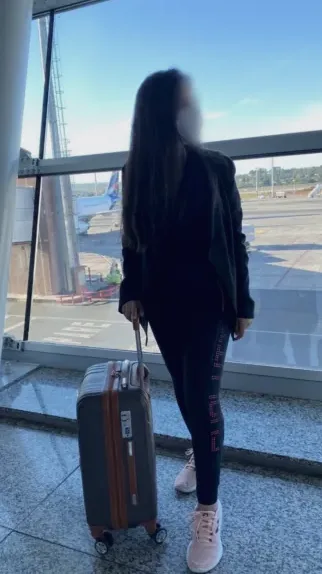 Laura, 31