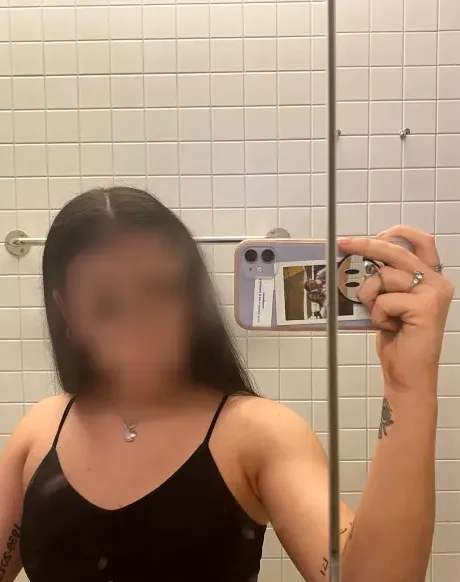 Maja, 26