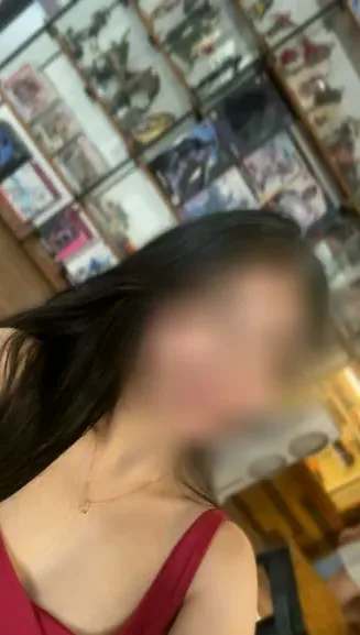 Marie, 28