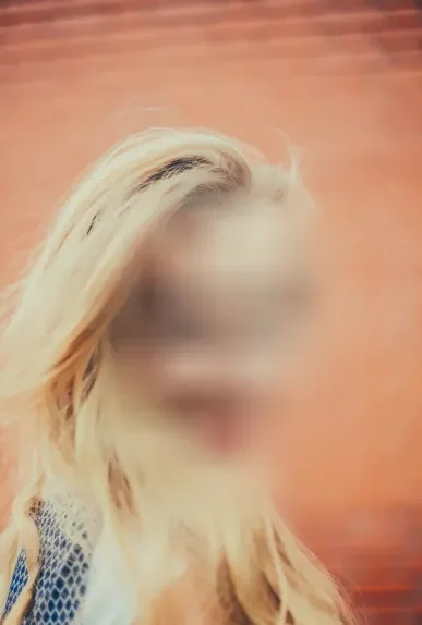 Nicoline, 36