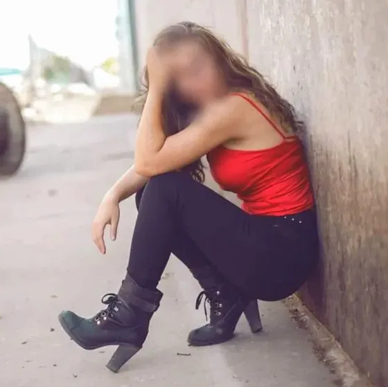 Rosa, 37