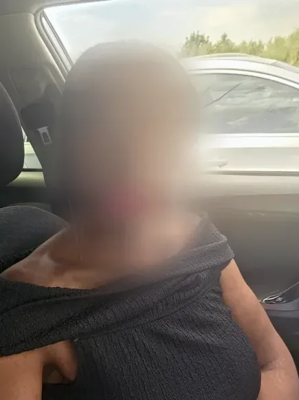 Rosa, 37