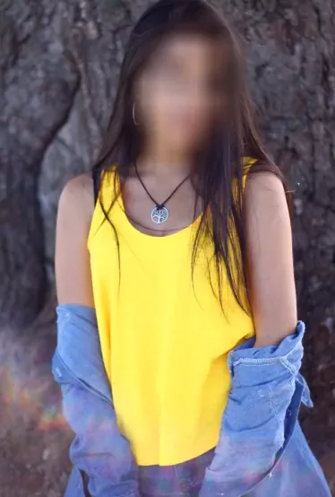 Sara, 32