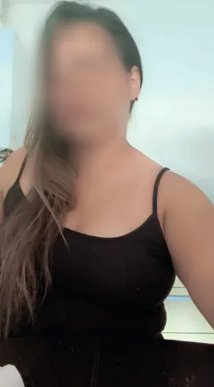 Selma, 39