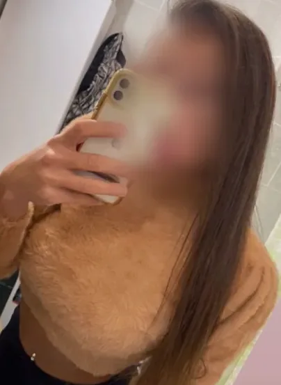 Signe, 27